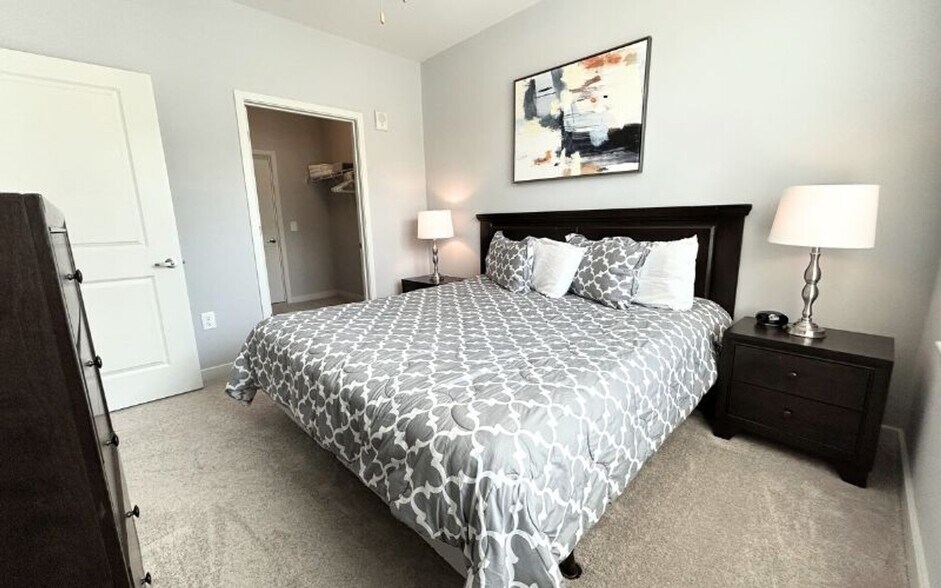 Building Photo - 6400 Blue Stone Rd