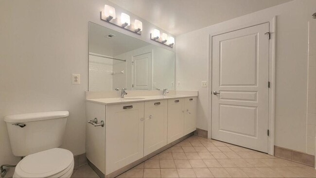 Building Photo - 2451 Midtown Ave