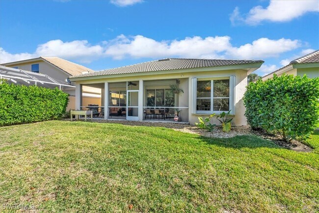 Building Photo - 28327 Hidden Lake Dr