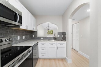 Building Photo - 3750 N Jog Rd