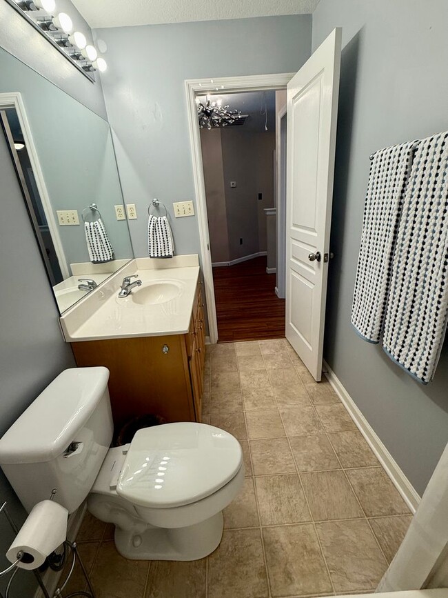 Building Photo - 1744 Somersby Ln