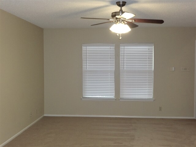 Building Photo - 7659 Chatsworth