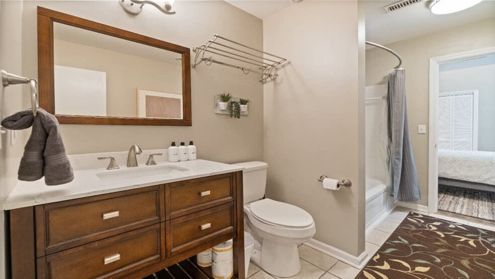 Building Photo - 8039 Charter Oak Ln