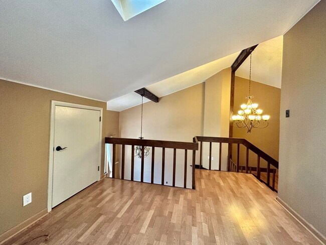 Building Photo - 12930 N Colony Dr