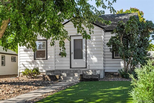 Building Photo - 1409 S Clermont St