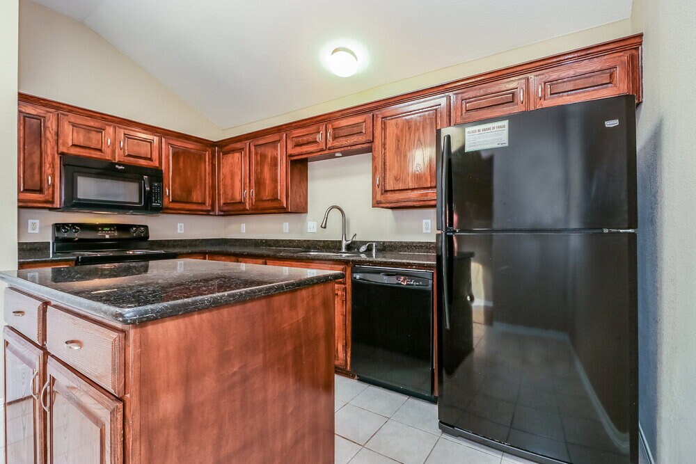 Building Photo - 7732 Stonebank Ct