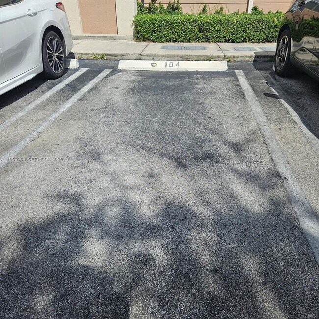 Building Photo - 8980 W Flagler St