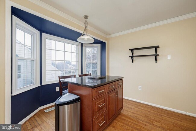 Building Photo - 7710 Green Garland Dr