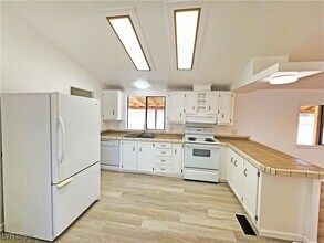 Building Photo - 1860 W Wilson Rd