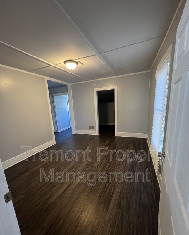 Building Photo - 1720 Portland St