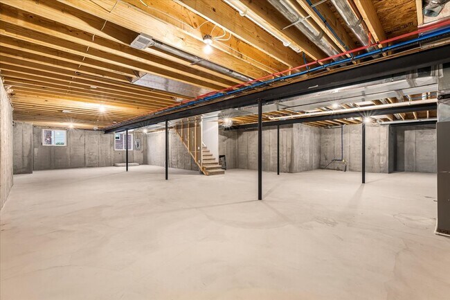 Building Photo - 7158 Sawgrass Dr