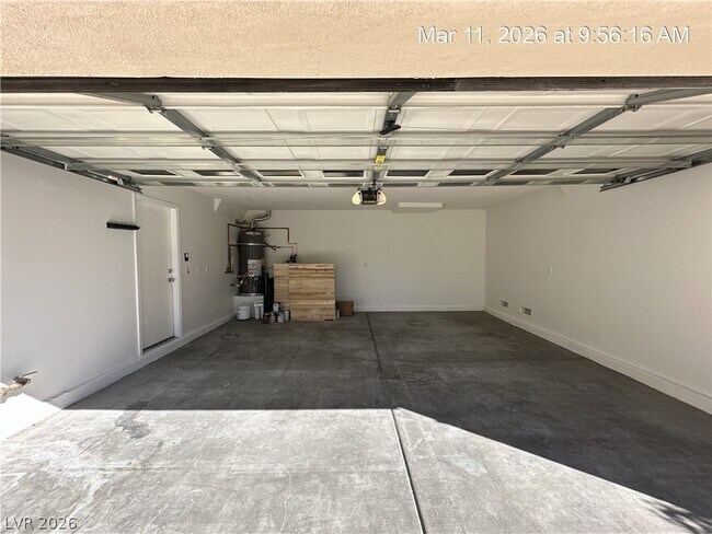 Building Photo - 10448 Chandra Ave