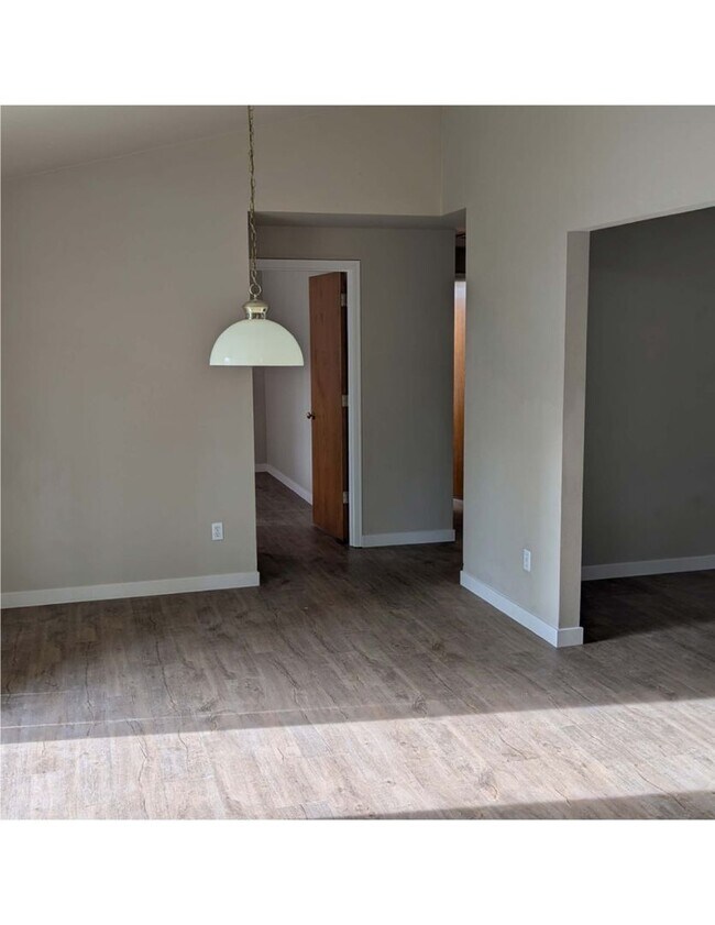 Building Photo - Stowe-8512