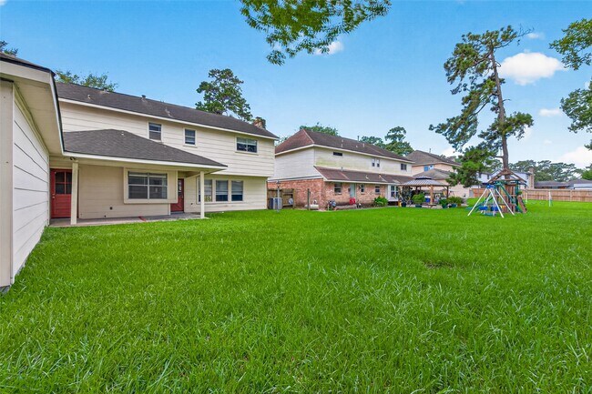 Building Photo - 5703 Green Timbers Dr