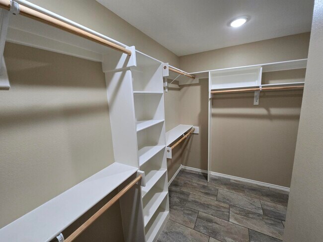 Building Photo - 5821 Doctorado Dr