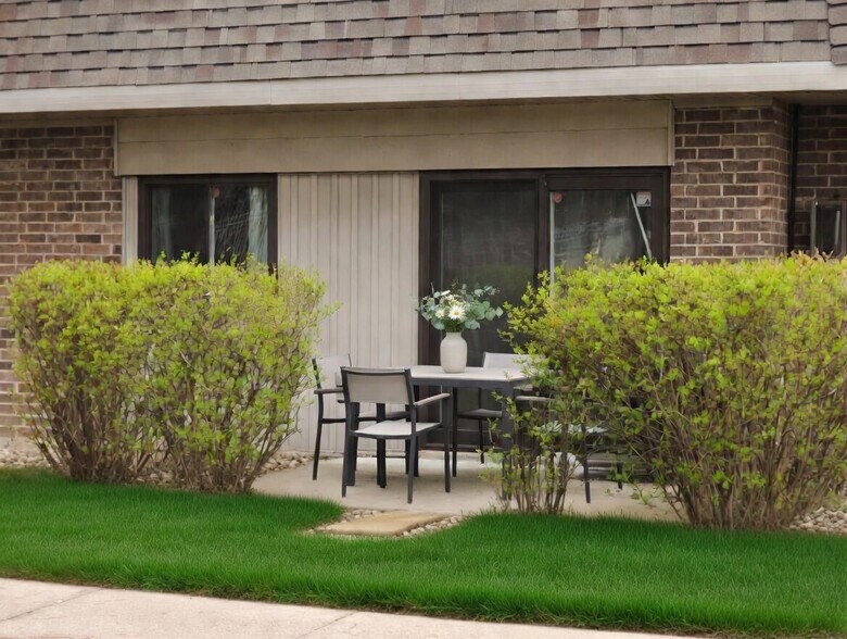 Building Photo - 204 E Bailey Rd