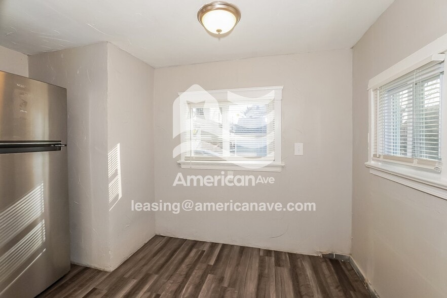 Building Photo - 1069 Herberich Ave