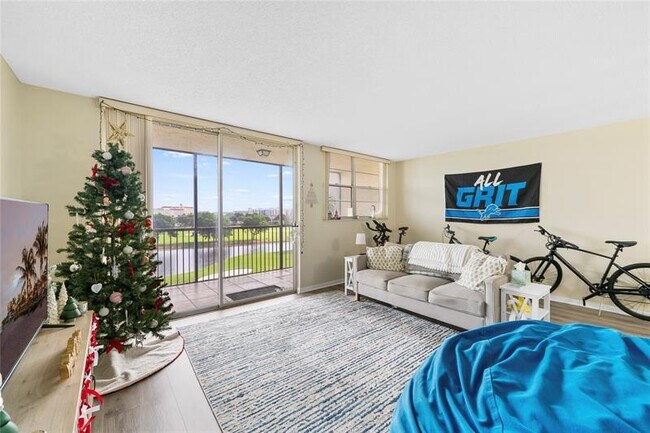 Building Photo - 3150 W Rolling Hills Cir