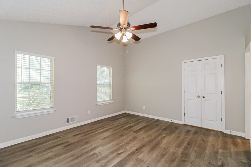 Building Photo - 30 Harvard Dr