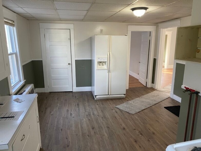 Kitchen - 25 Monument St