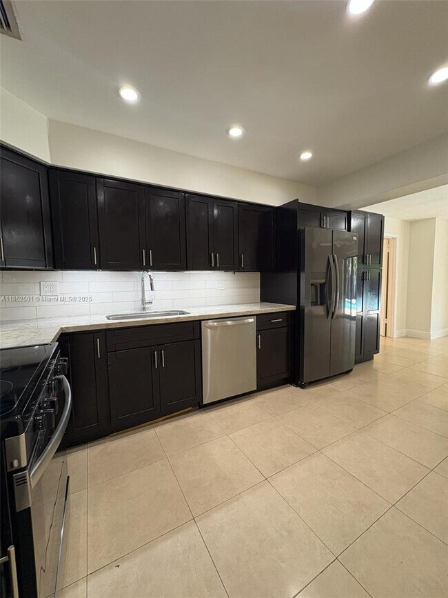 Building Photo - 10431 SW 54th St