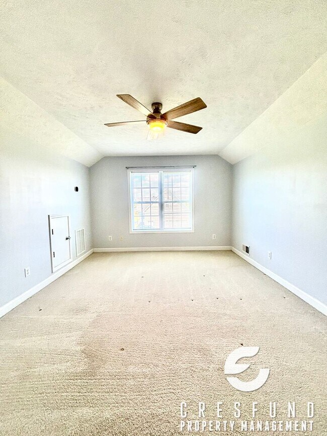Building Photo - CHARMING 3 BEDROOM READY FOR MOVE IN TODAY!