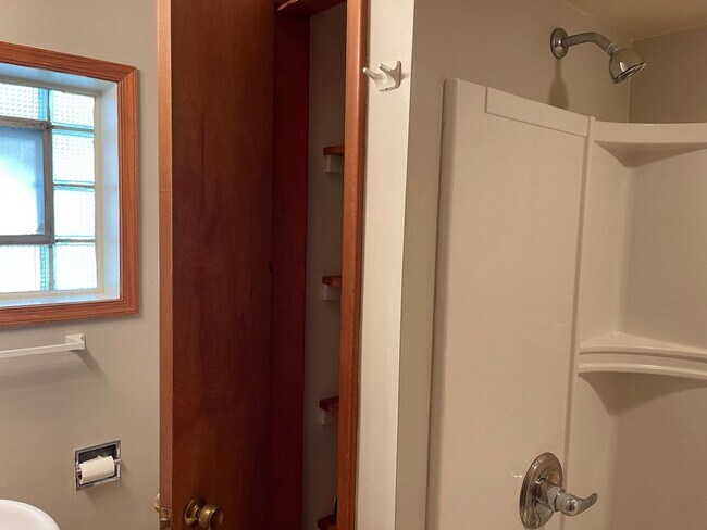 Building Photo - x311