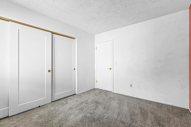Building Photo - 12071 E Iowa Ave