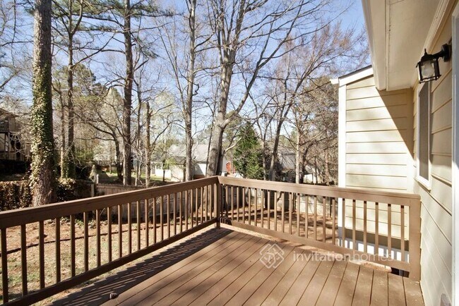 Building Photo - 4660 Candlewyck Way