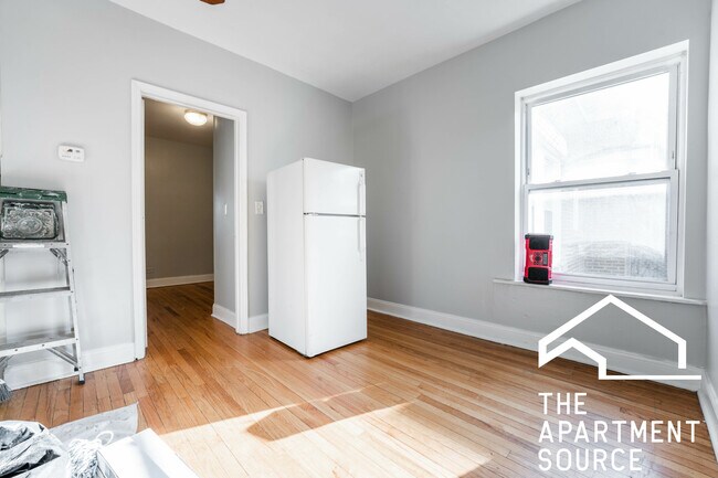 Building Photo - 4837 N Kimball Ave