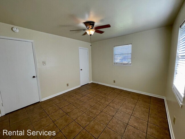 Building Photo - 3 br, 1 bath House - 9315 McLean St