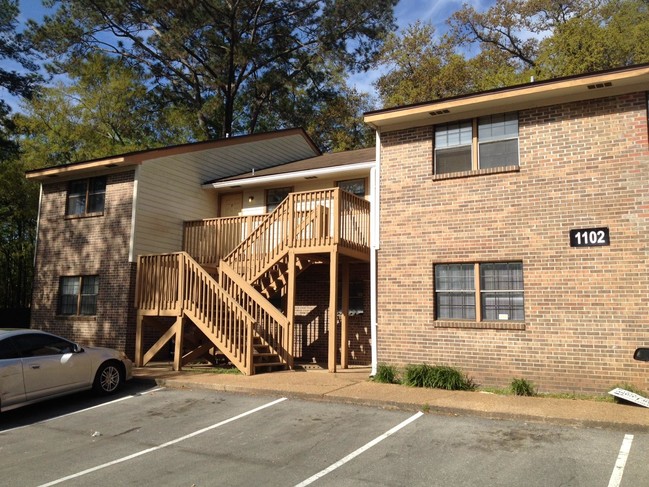 Primary Photo - 1102 Greentree Ct
