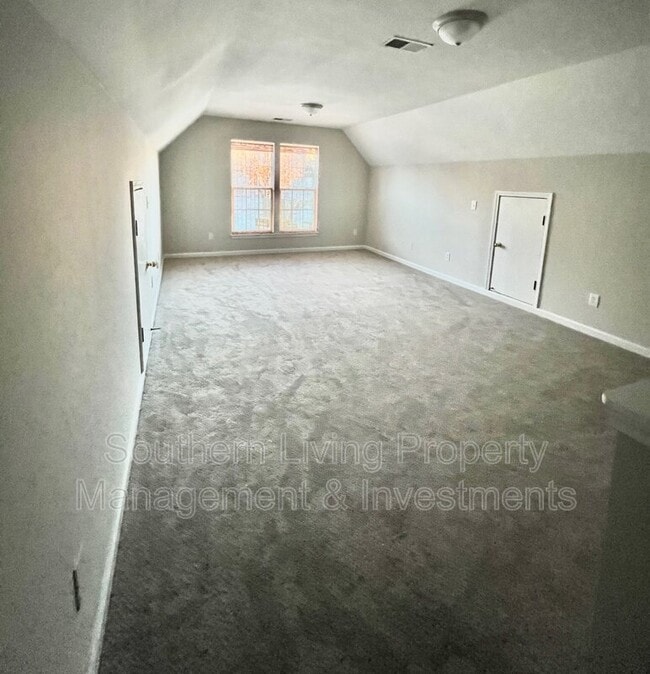 Building Photo - 11840 Royal Castle Ct