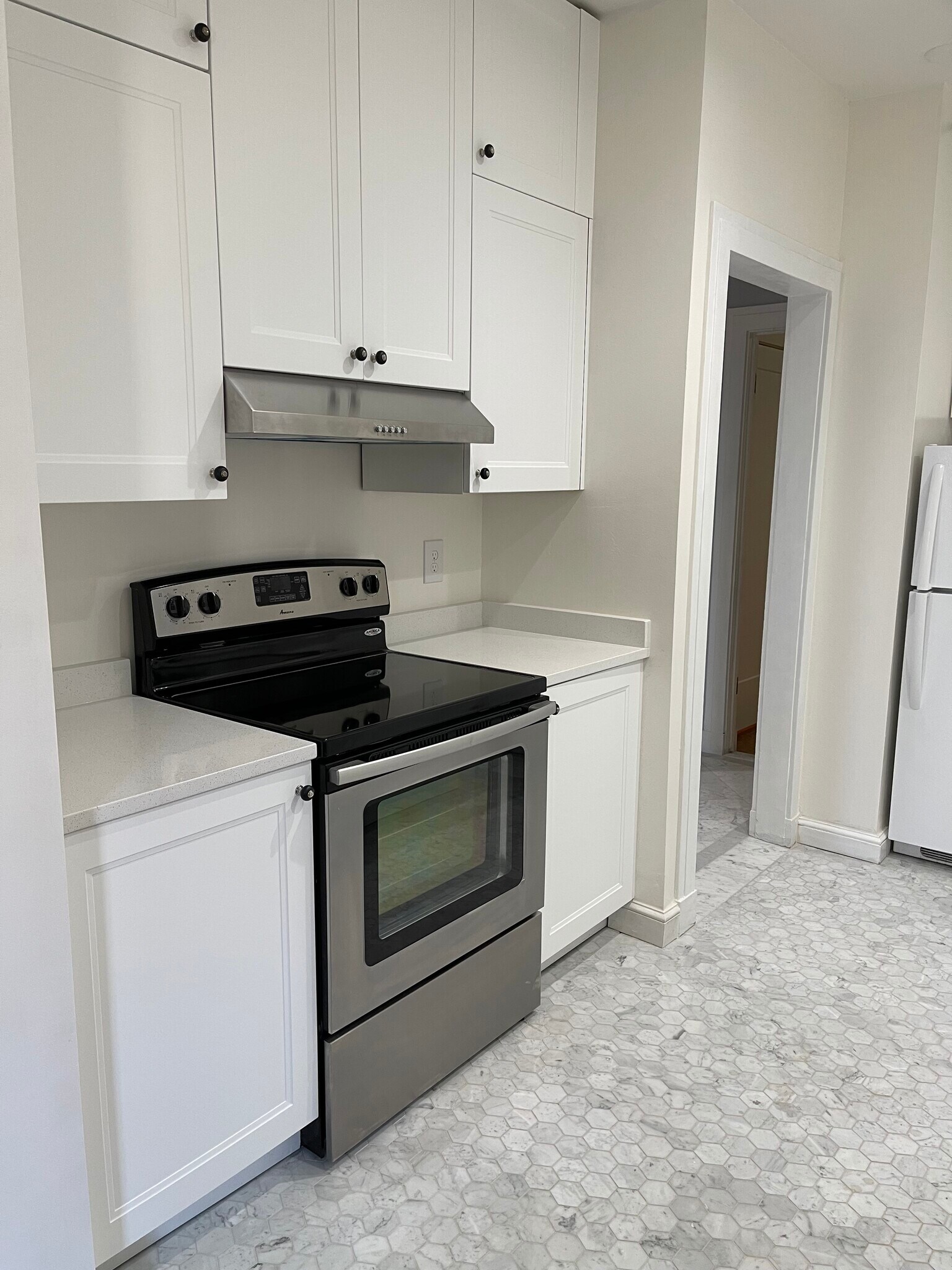 Kitchen - 29 S State St