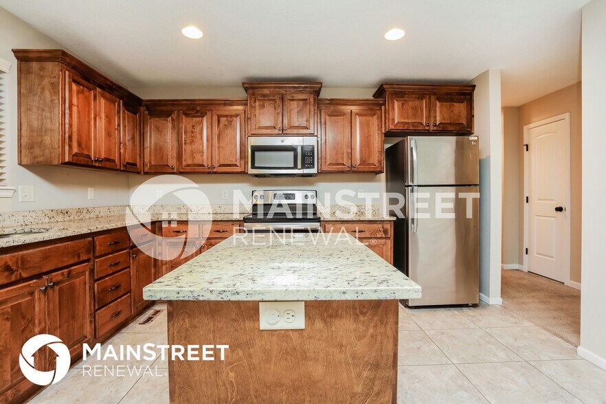 Building Photo - 709 Emerson Dr