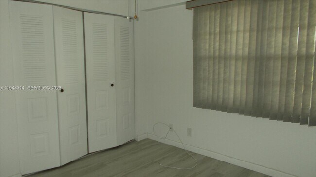 Building Photo - 300 SW 130th Terrace