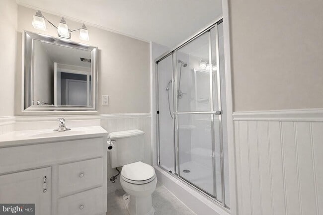 Building Photo - 6223 Loch Raven Dr