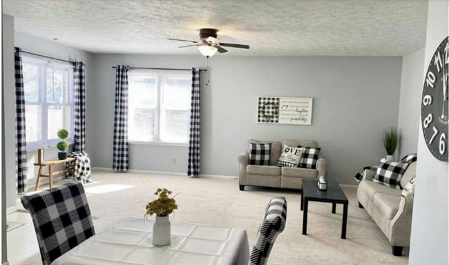 Building Photo - Beautiful 3 Bed 2 Bath Home Near Brittleba...