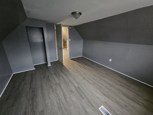 Building Photo - 444 E 156th St