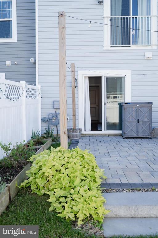 Building Photo - 36046 Auburn Wy