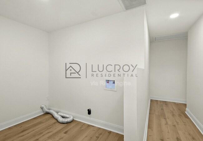 Building Photo - 816 Winthrop Cir