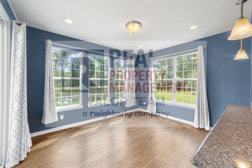 Building Photo - Custom 4 Bed, 3.5 Bath Home in Highly Desi...