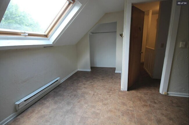 Building Photo - 753 Academy St