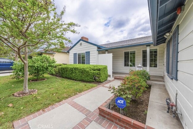 Building Photo - 506 San Luis Rey Rd