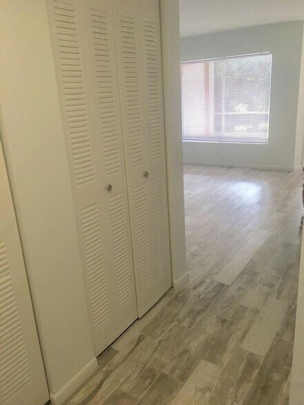Building Photo - 815 Boynton Beach Blvd
