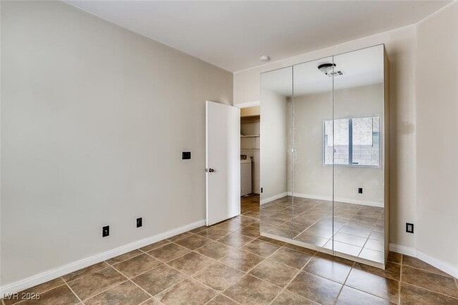 Building Photo - 5419 Cypress Creek St