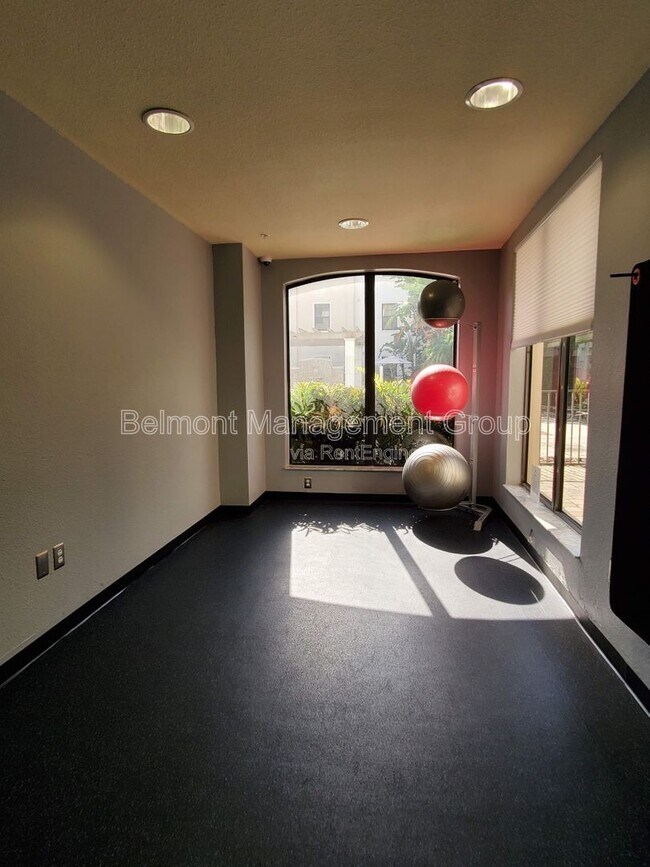 Building Photo - 5550 E Michigan St