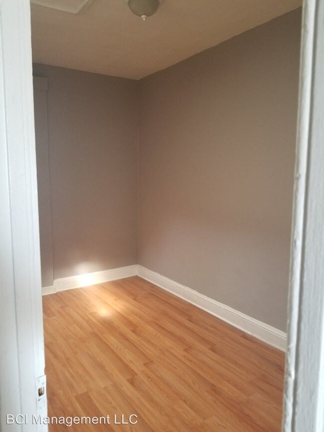 Building Photo - 4 br, 2 bath House - 2637 East Madison Street