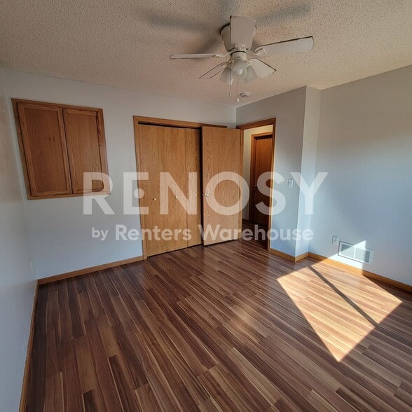 Building Photo - 1505 Harvest Ln