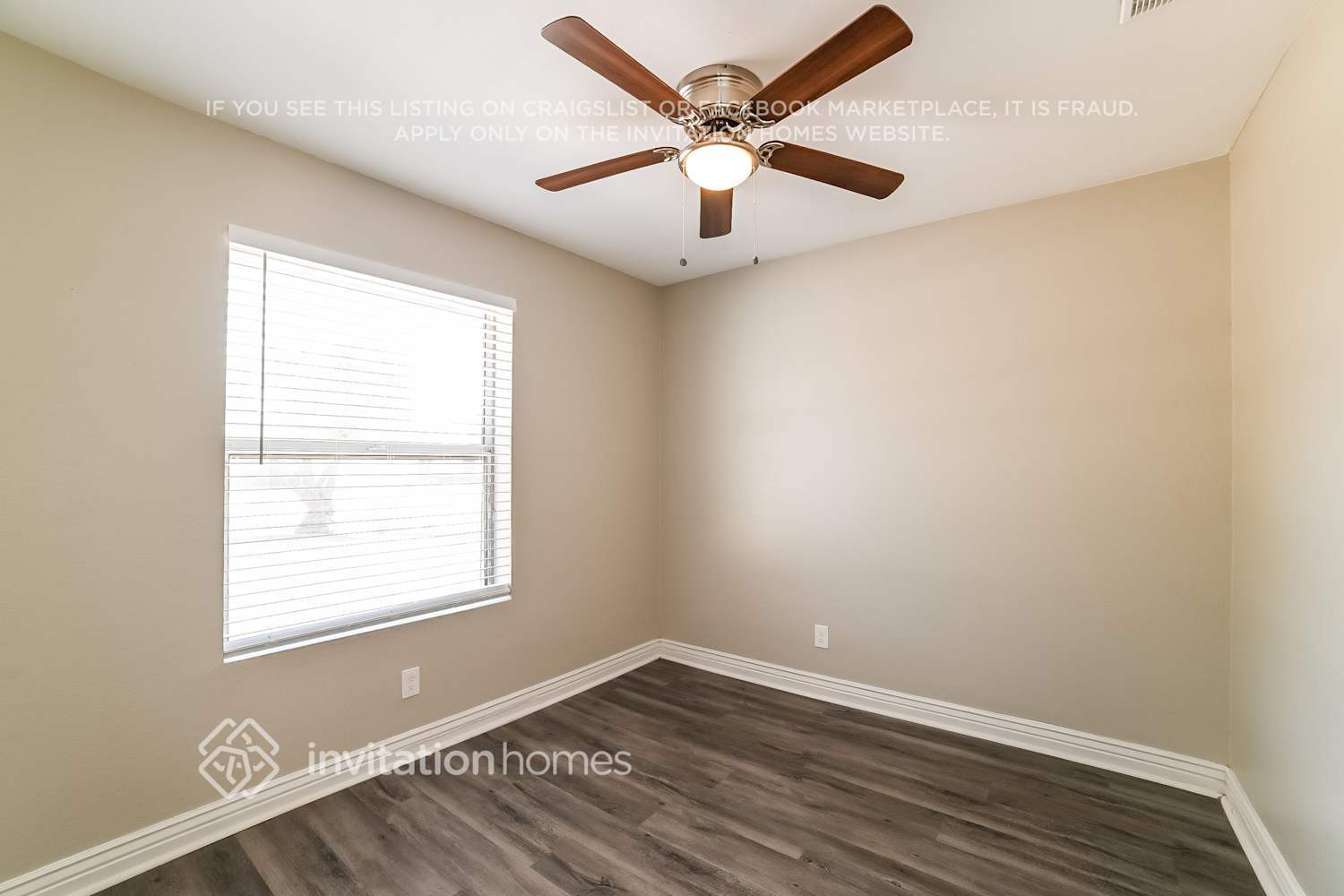 Building Photo - 6944 W Comet Ave